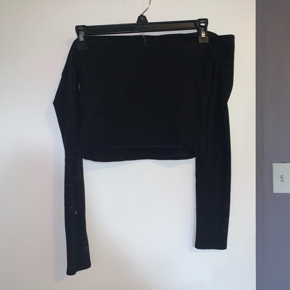 Over The Shoulder Long Sleeve Crop Top